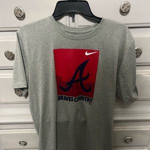 Atlanta Braves Nike shirt size large
